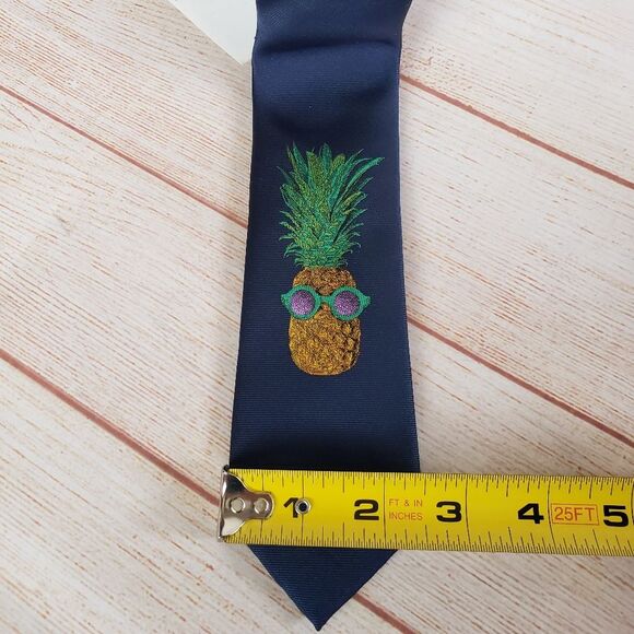 Bar III Ruba Pineapple Graphic Tie Tiki Bar Summer Sunglasses Fun Tie Navy Blue - Picture 6 of 8